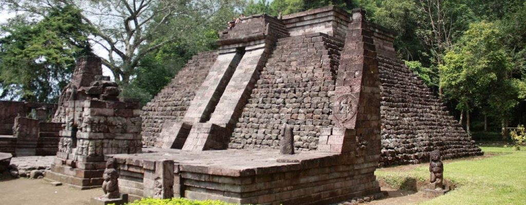 Patung di Candi Sukuh